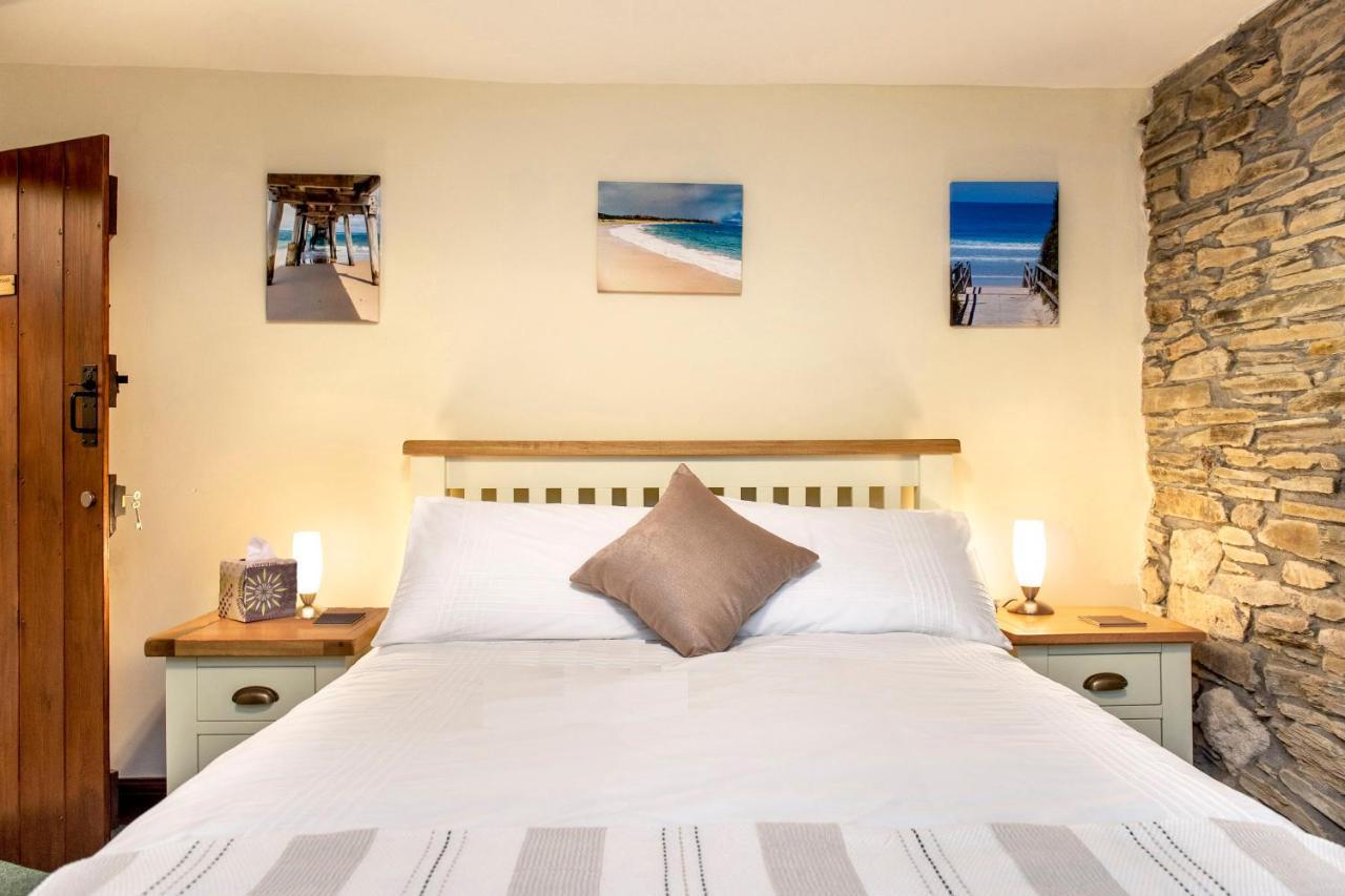 The White Cottage B&B Saint Teath Extérieur photo