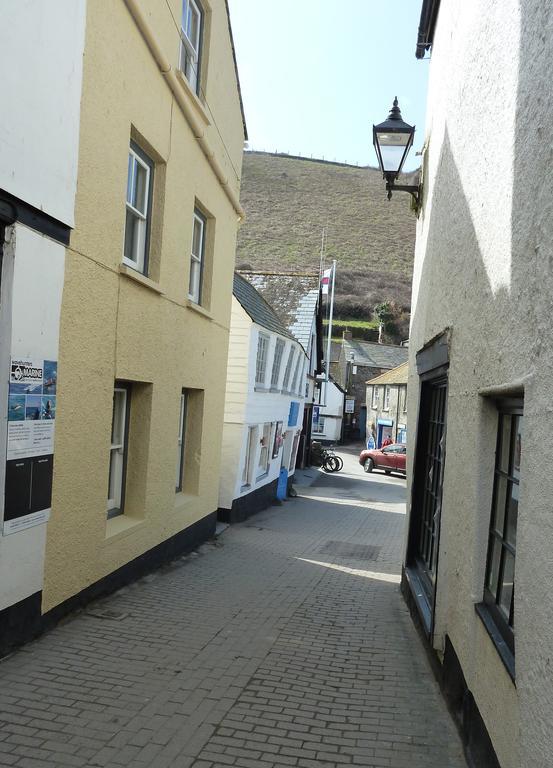 The White Cottage B&B Saint Teath Extérieur photo